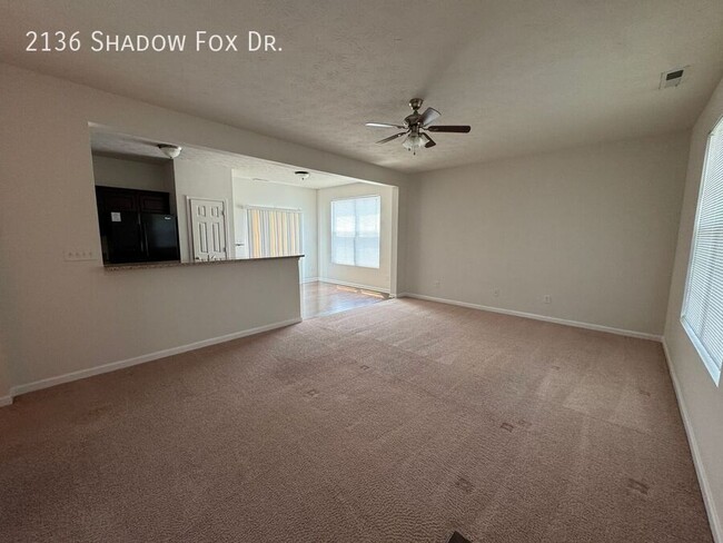 2136 Shadow Fox Dr in Columbus, IN - Building Photo - Building Photo