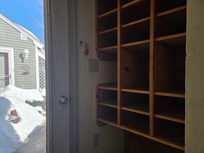 112 Mountain River East Rd, Unit 12 in Thornton, NH - Foto de edificio - Building Photo