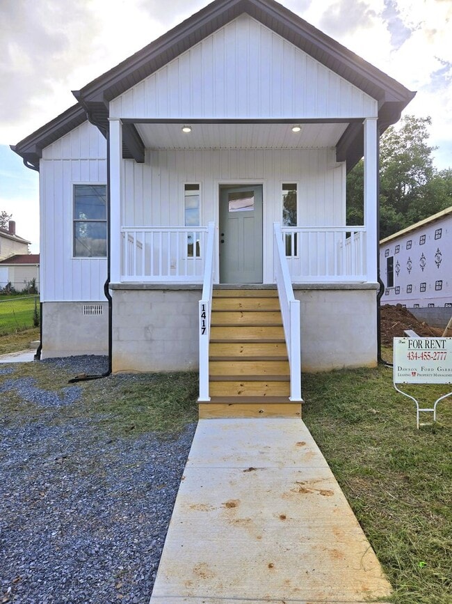 property at 1417 Floyd St