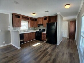 1660 Genie St in Orlando, FL - Building Photo - Building Photo