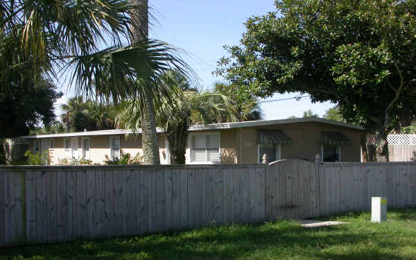 310 4th Ave S in Jacksonville Beach, FL - Building Photo