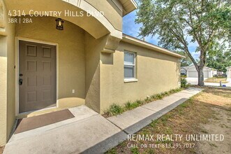 4314 Country Hills Blvd in Plant City, FL - Foto de edificio - Building Photo