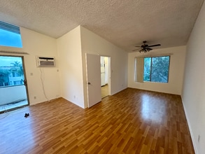 10676 Missouri Ave in Los Angeles, CA - Building Photo - Building Photo