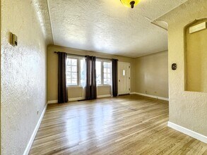 1050 E Bates Pkwy in Englewood, CO - Building Photo - Building Photo