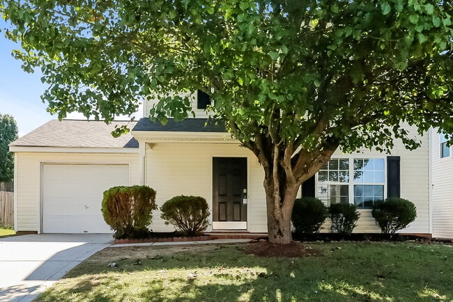 property at 916 Clover Gap Dr