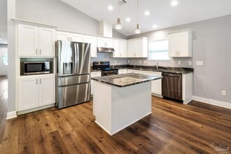 1504 Ora Dr in Pensacola, FL - Building Photo - Building Photo