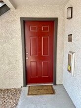 950 Seven Hills Dr, Unit 2914 in Henderson, NV - Building Photo - Building Photo