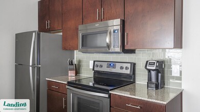 715 W Slaughter Ln in Austin, TX - Building Photo - Building Photo