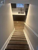 973 Francine Cres in Mississauga, ON - Building Photo