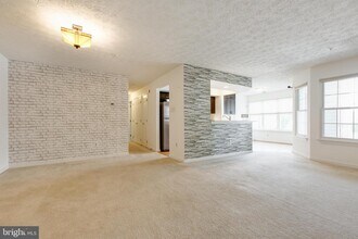 2401 Forest Edge Ct-Unit -204 in Odenton, MD - Building Photo - Building Photo
