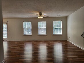 5925 Hidden Meadow Ln in Charlotte, NC - Building Photo - Building Photo