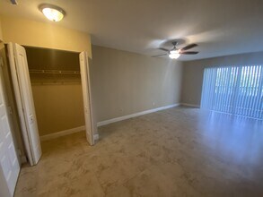 2851 N Oakland Forest Dr in Oakland Park, FL - Building Photo - Building Photo
