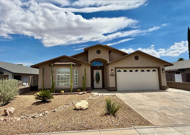 3660 N Willow Rd in Kingman, AZ - Building Photo - Building Photo