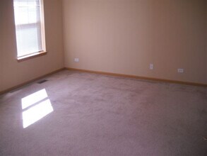 2930 Glacier Way in Wauconda, IL - Building Photo - Building Photo