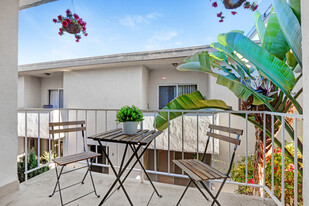 824 10th St in Santa Monica - Steps to Mon... Apartamentos