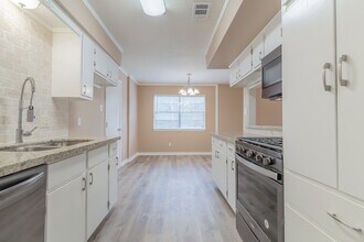 510 Alison St in Conroe, TX - Building Photo - Building Photo