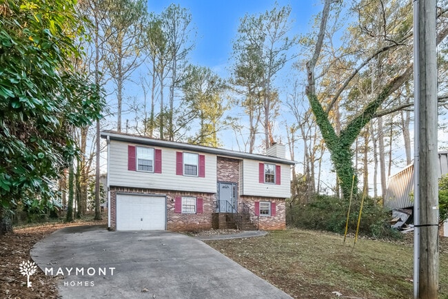 property at 563 Fawn Ct SE