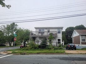 47 Symonds St in Dartmouth, NS - Building Photo