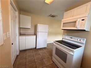 1906 Coronado Rd in Ft. Myers, FL - Building Photo - Building Photo