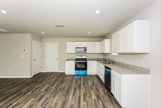 158 Martin Mill Trail in Warner Robins, GA - Building Photo - Building Photo