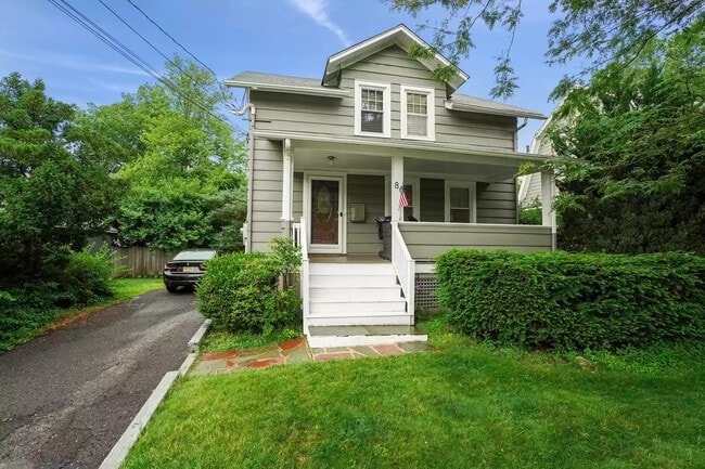 property at 86 Tulip St