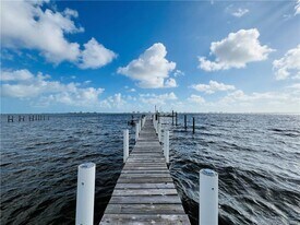 12845 S Indian River Dr in Jensen Beach, FL - Building Photo