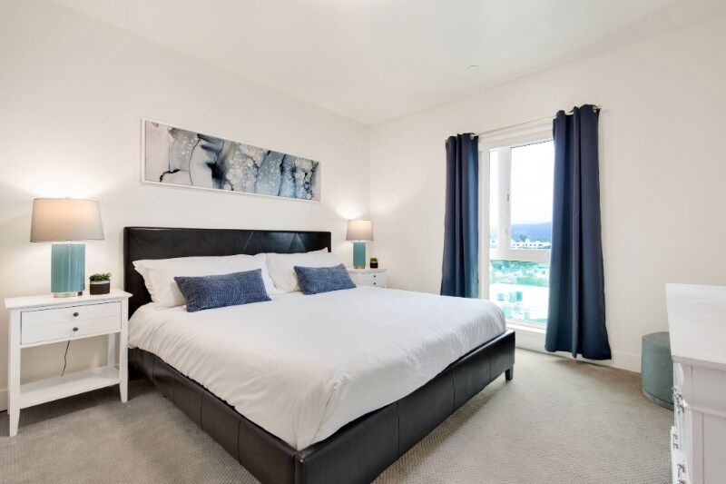 501 W Colorado St in Glendale, CA - Building Photo