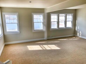 942 20th St, Unit Upper in Santa Monica, CA - Building Photo - Building Photo