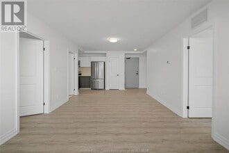 3370 Stella Crescent in Windsor, ON - Building Photo - Building Photo