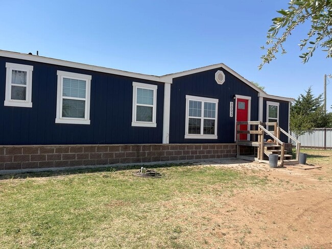 property at 2003 W County Rd 138