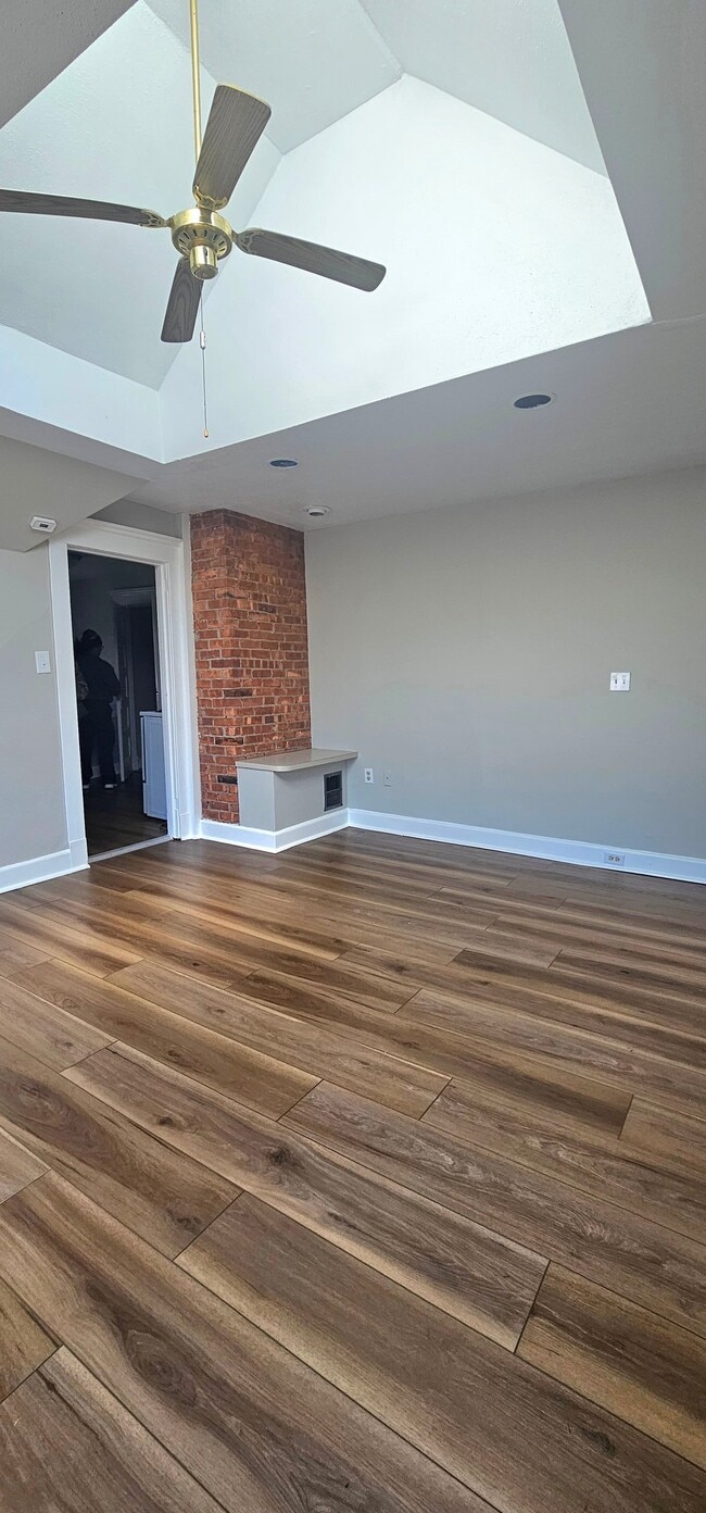 83 Gibbs St, Unit 3 in New Haven, CT - Building Photo - Building Photo