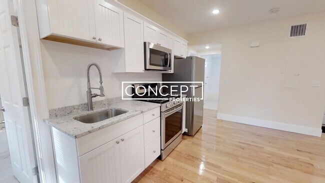 30 Cambridge Terrace, Unit 2 in Cambridge, MA - Building Photo - Building Photo