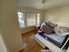 569 Main St in Medford, MA - Building Photo - Building Photo