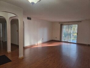 23 Shadowbrook Ln in Milford, MA - Building Photo - Building Photo