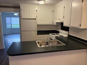 3804 Sterling Pointe Dr-Unit -Unit C2 in Winterville, NC - Building Photo - Building Photo