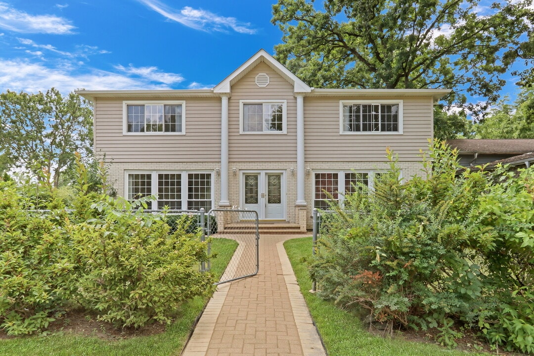 1206 Lynn Terrace in Highland Park, IL - Building Photo