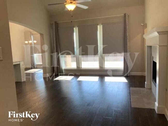 9904 Bitterroot Dr in Little Elm, TX - Building Photo - Building Photo