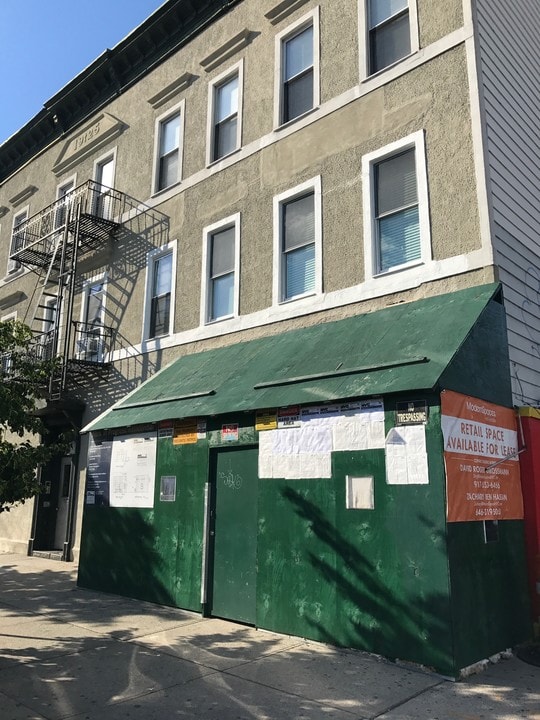 J. Penn Holding Inc. in Astoria, NY - Building Photo
