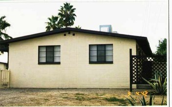 5126-5140 E Bellevue Ave in Tucson, AZ - Building Photo - Building Photo