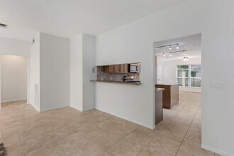 18 W Stony Bridge Ct in Spring, TX - Building Photo - Building Photo