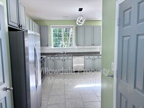 624 Piper Stream Cir in Cary, NC - Building Photo - Building Photo