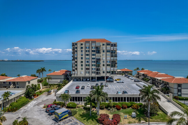 Palma del Mar Building H in St. Petersburg, FL - Building Photo - Building Photo