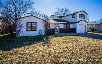 4211 41st St in Lubbock, TX - Building Photo - Building Photo