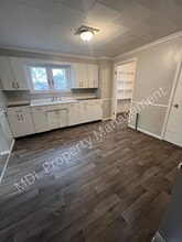 907 N Mason St in Saginaw, MI - Building Photo - Building Photo