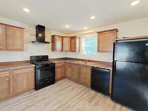 408-22 1/2 22 1/2 St NW in Stewartville, MN - Building Photo - Building Photo