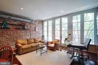 126 N 3rd St-Unit -2 in Philadelphia, PA - Building Photo - Building Photo