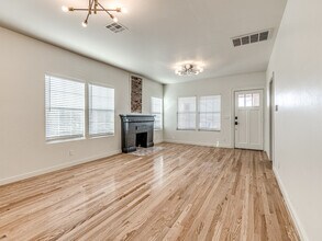 828 NW 32nd St in Oklahoma City, OK - Foto de edificio - Building Photo