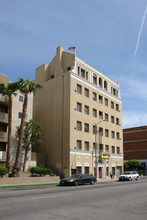 Guntharp Apts in Los Angeles, CA - Foto de edificio - Building Photo