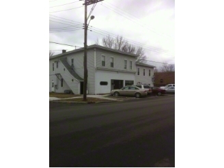 630 W Madison St in Ottawa, IL - Building Photo