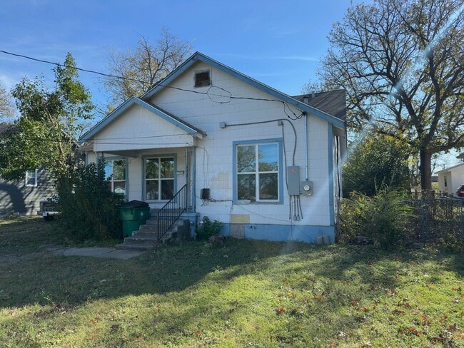 property at 4008 Beverly Dr